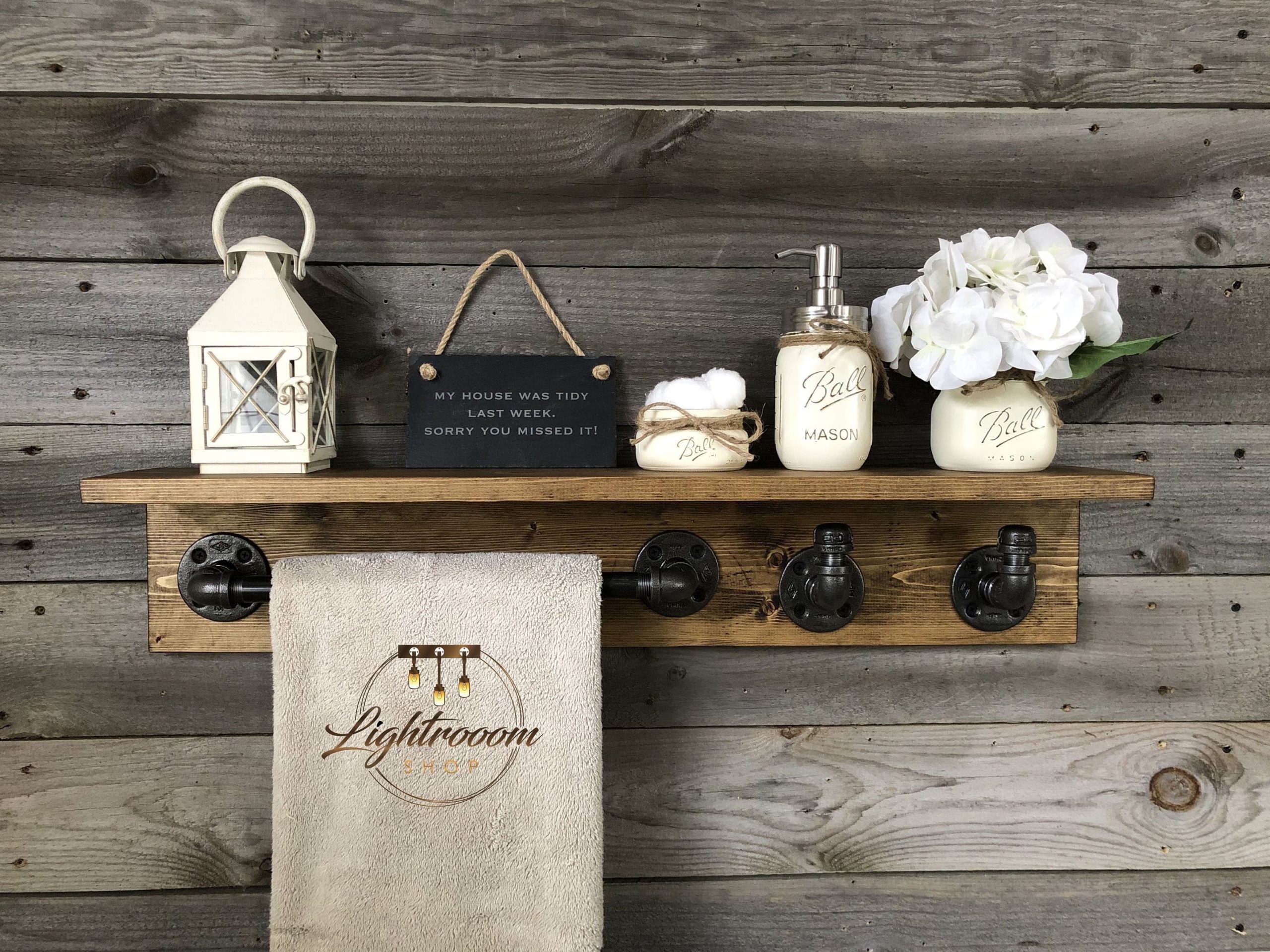 Rustic Bathroom Wall Decor