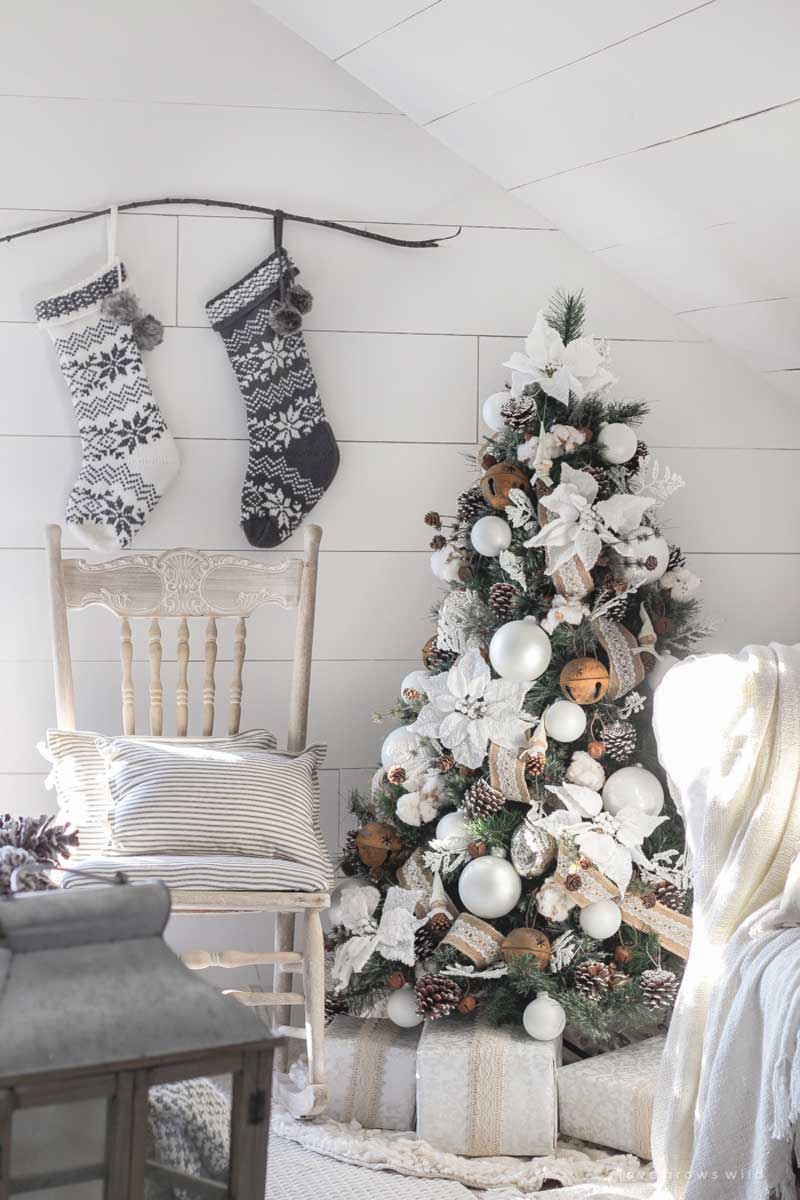 Christmas Bedroom Decor