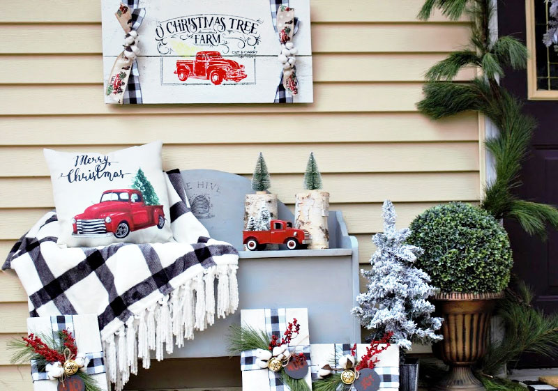 Red Truck Christmas Decor
