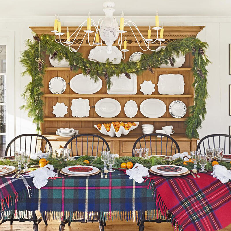 farmhouse christmas decor 