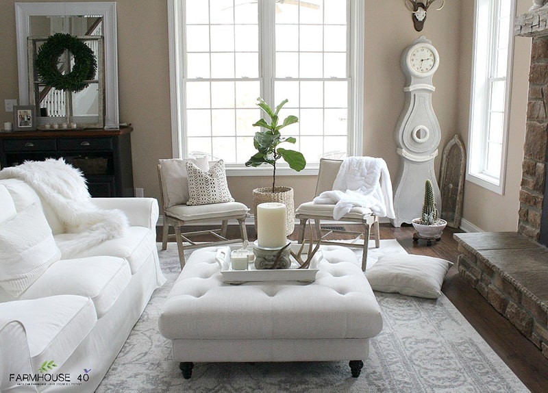 Winter living room decor