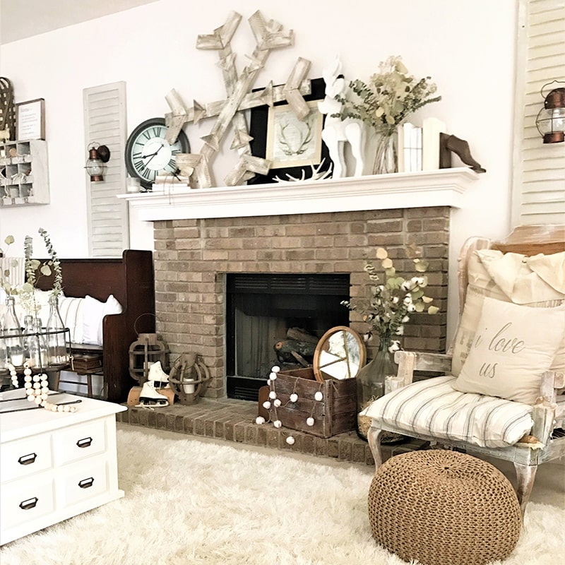 Winter living room decor